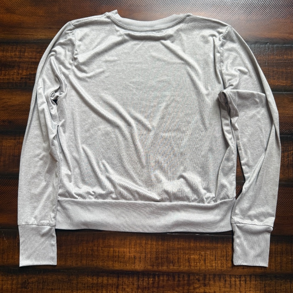 Vuori Daydream Crew in Light Heather Grey